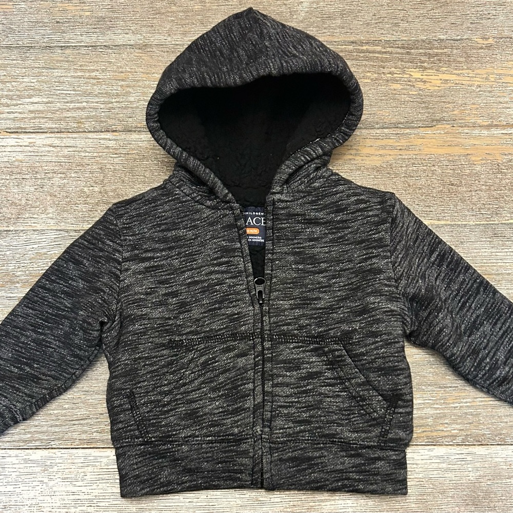 Very warm hoodie for baby. 9-12 mos